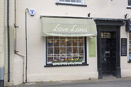Love Lana provides Fragrances and Toiletries for all Ages
