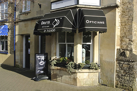 Davis Optometrists | A Family run business with over 50 years experience
