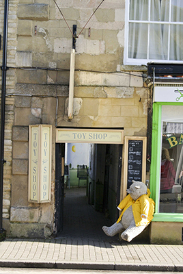 Happy Days Toy Shop for all your children