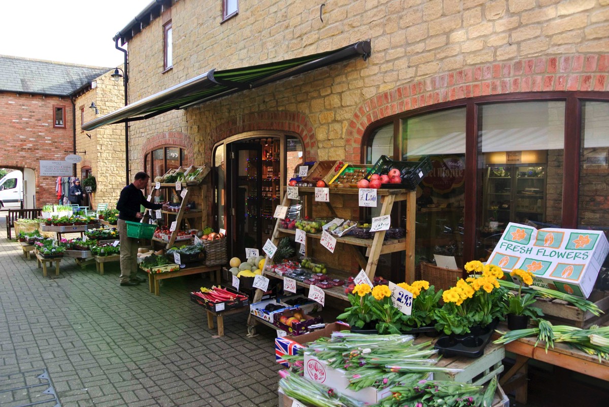 Harvest Fruit and Vegetables shop