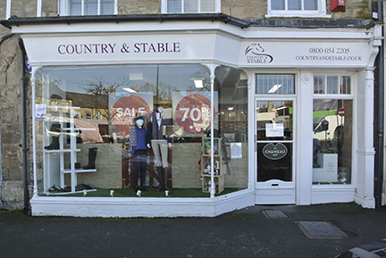 Country and Stable in Olney